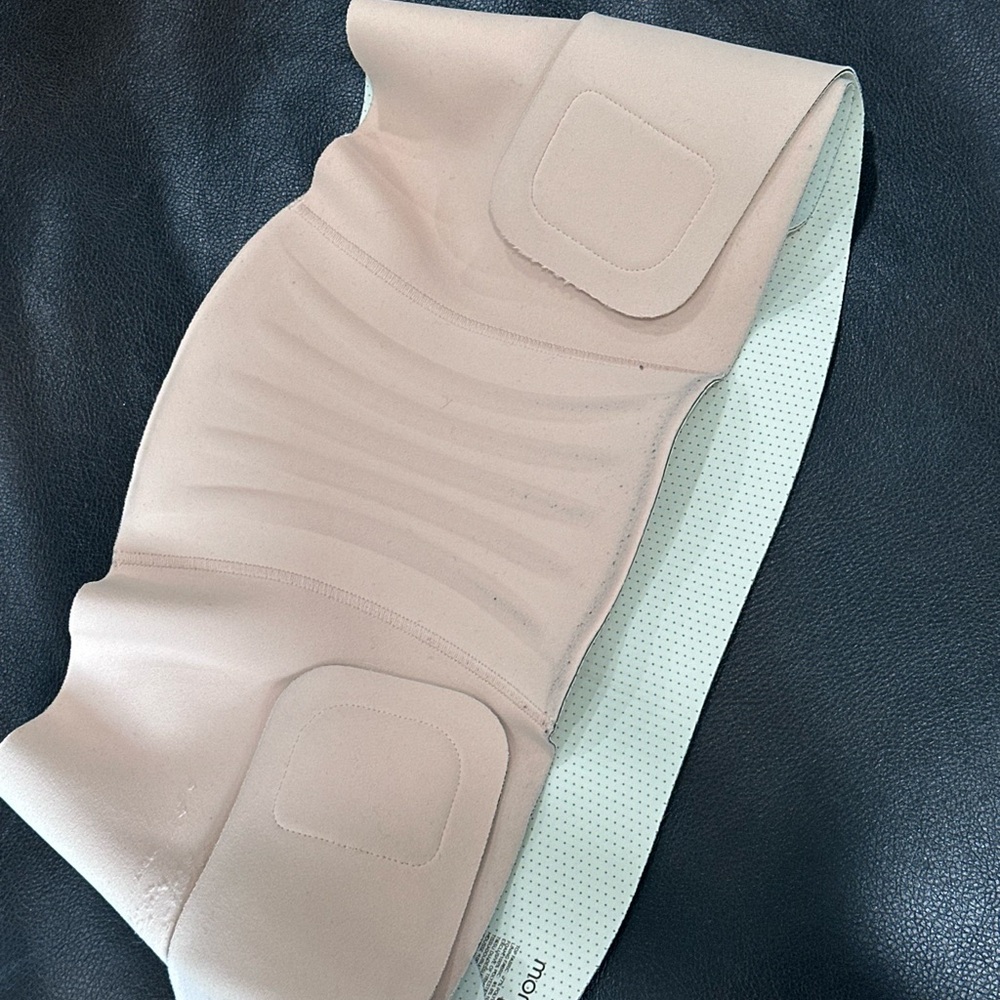 Maternity Support Belt in Pale Pink - Picture 6 of 9